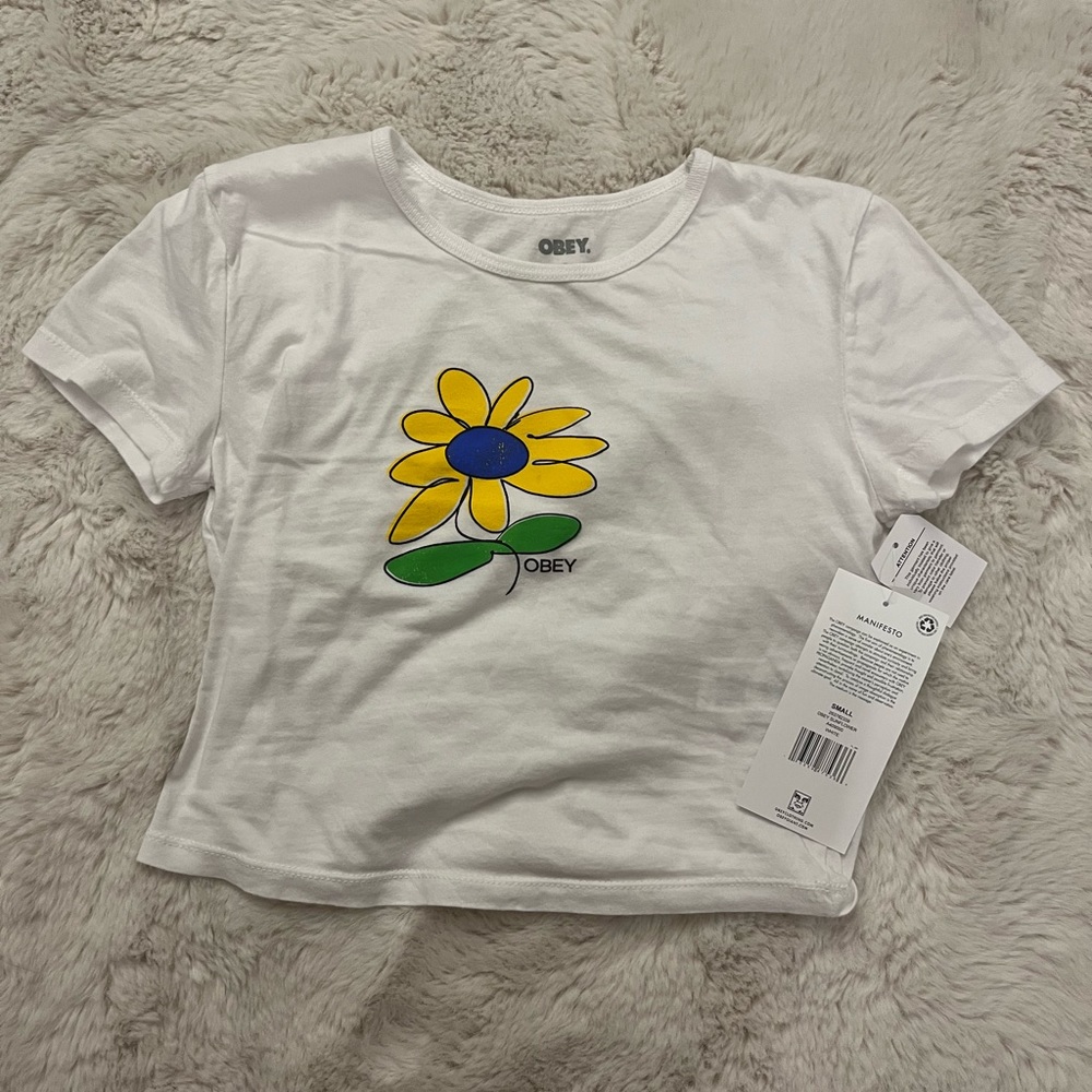 Obey NWT Short Sleeve Flower T Shirt